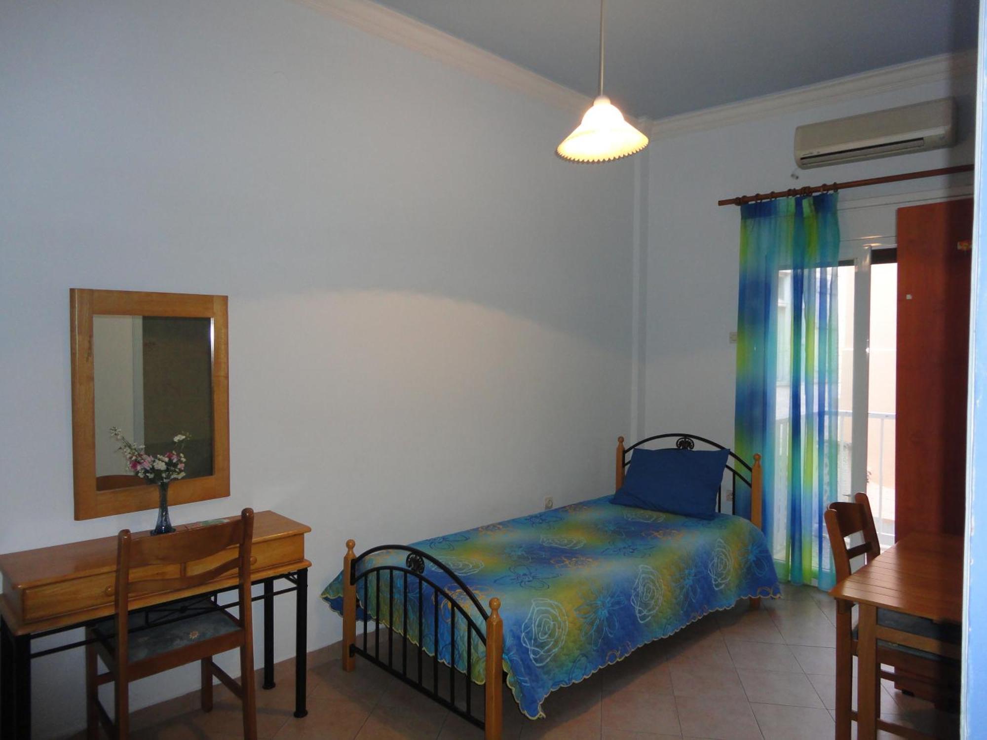 Apergis Rooms Ermoupoli Habitación foto